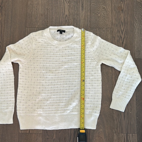 EUC JCrew Cream Sweater - Picture 6 of 7